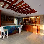 Marisol Boutique 3* 京多安