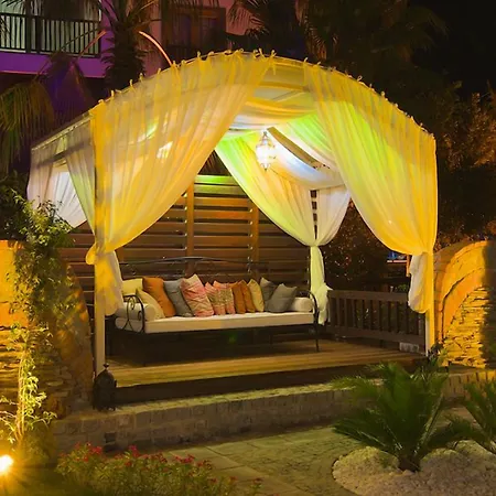 Отель Marisol Boutique