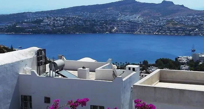 Marisol Boutique 3*